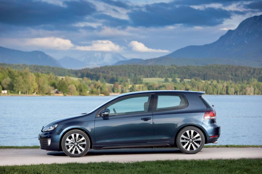  Volkswagen Golf GTD 2011 года  (фото 15 из 35)